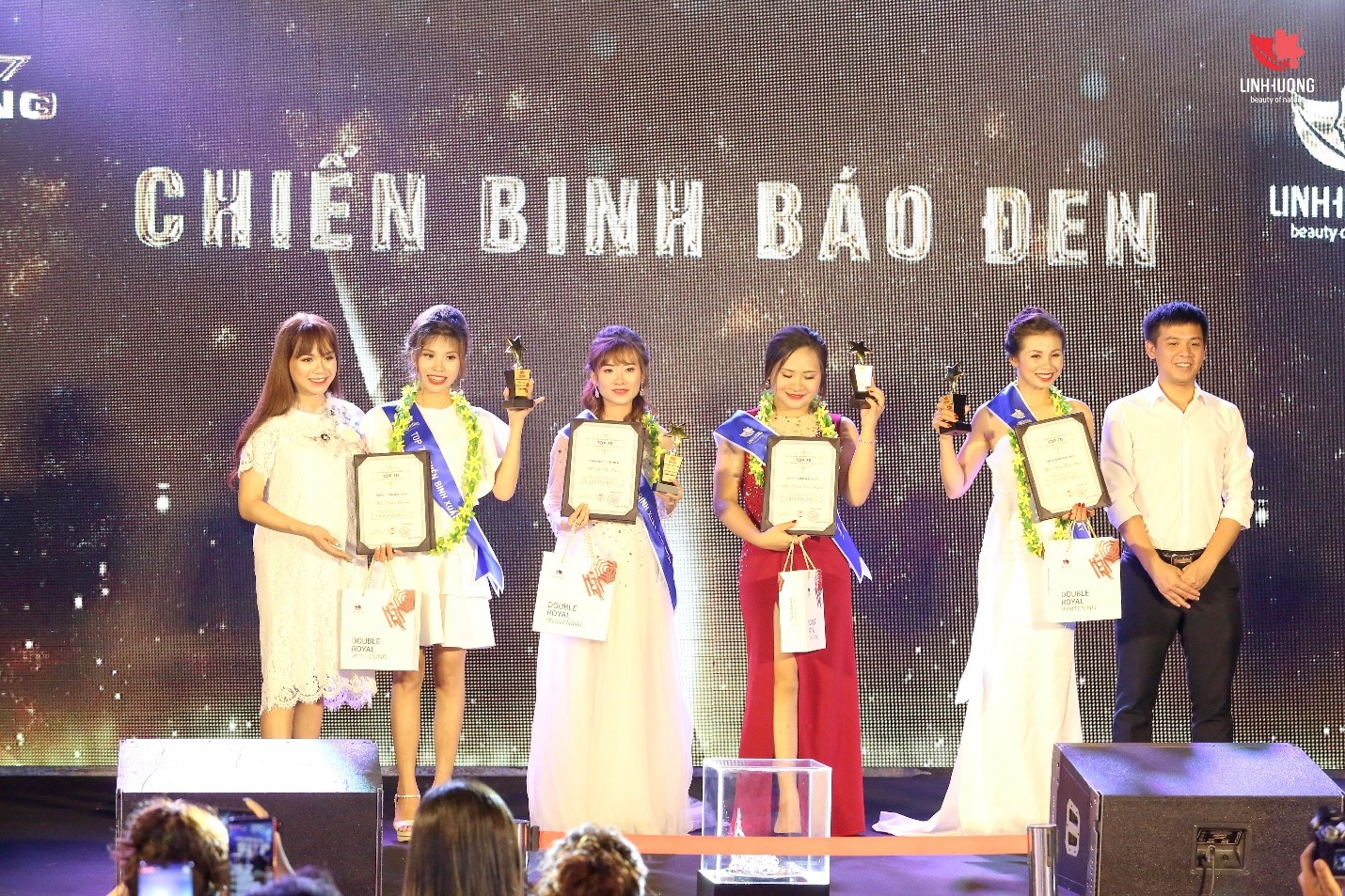 vinh_danh_top70_chng_trnh_gala_ngi_sao_thng_hiu_ca_m_phm_thin_nhin_linh_hng_6